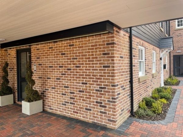Euphoria-red-Brick-Slips