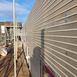 Tracking system for external use for brick slips